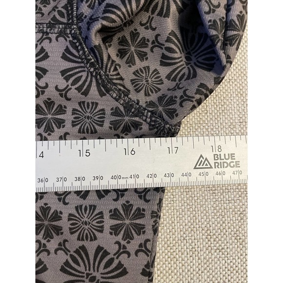 Reel Legends Womens Hooded Long Sleeve Shirt Pockets Thumb Holes Small - Picture 4 of 8